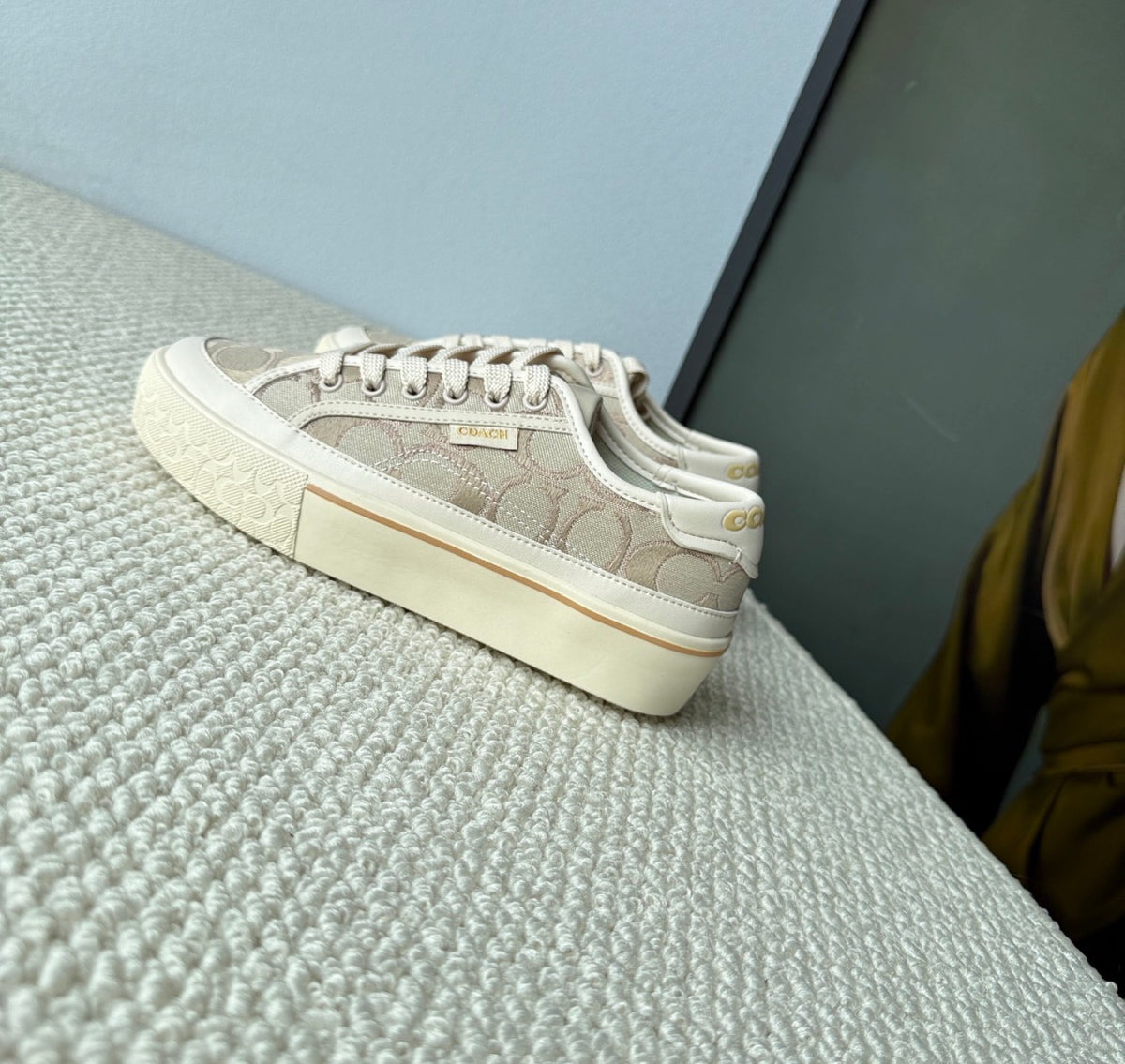 Coach Clip Low Top Sneakers Signature Canvas Monogram
